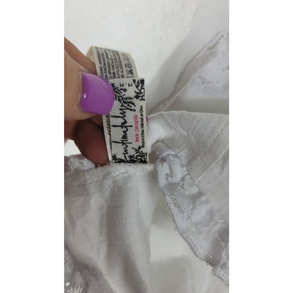 Intimately Free People White Lace Mother of Pearl Buttons Women Crop Blouse M - Picture 5 of 6